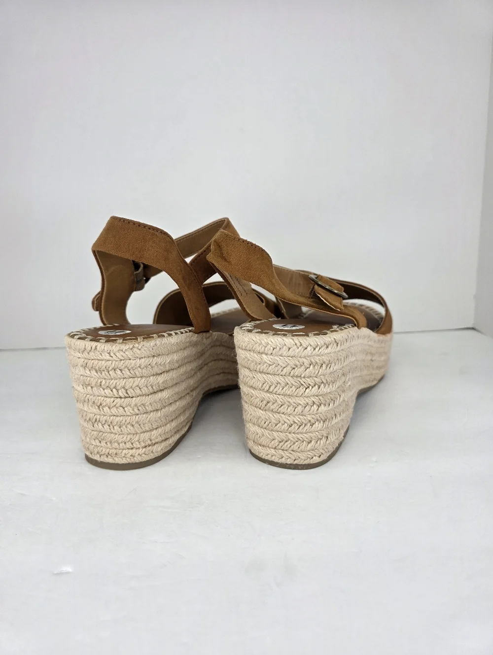 Universal Thread Sandals Women’s 11 Platform Espadrilles Brown Faux Suede Casual